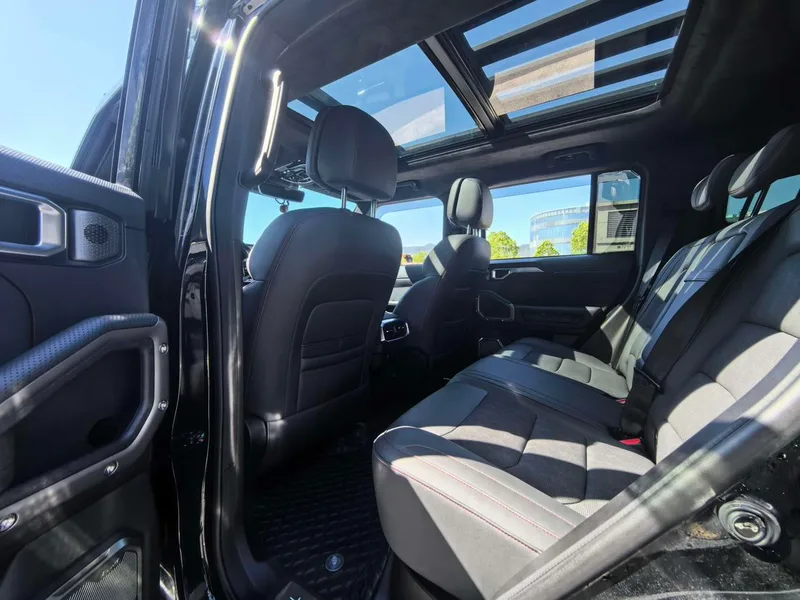 Jetour T2 2023 2.0TD Four-wheel drive Time travel PRO+ interior photo 6