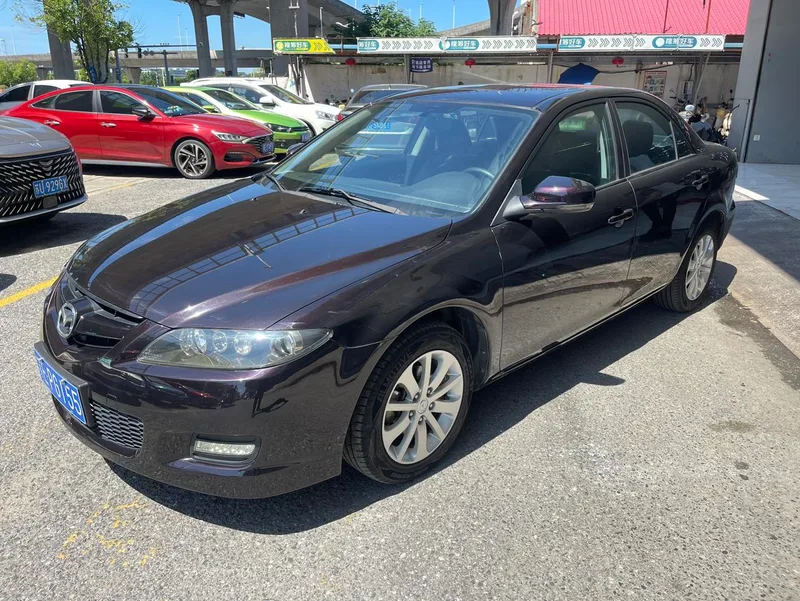 Mazda 6 2014 2.0L Автоматический типичный экстерьер фото 1 Mazda 6 2014 2.0L Автоматический типичный экстерьер фото 1