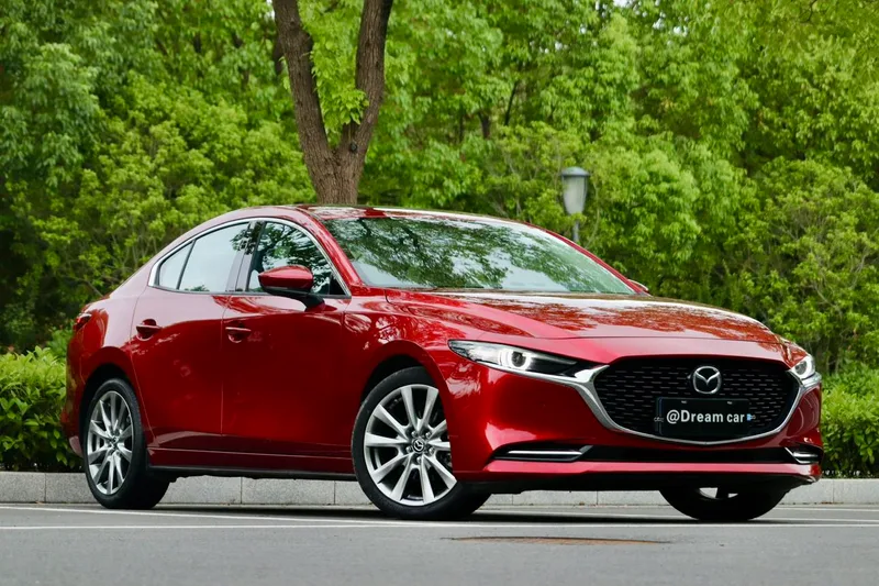 Mazda Mazda3 Axela 2020 2.0L X Tipo de honor de combustión por compresión exterior foto 3 Mazda Mazda3 Axela 2020 2.0L X Tipo de honor de combustión por compresión exterior foto 3