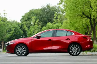 Mazda Mazda3 Axela 2020 2.0L X Tipo de honor de combustión por compresión exterior foto 6 Mazda Mazda3 Axela 2020 2.0L X Tipo de honor de combustión por compresión exterior foto 6