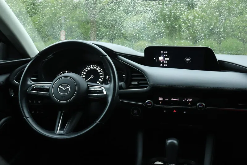 Mazda Mazda3 Axela 2020 2.0L X Tipo de honor de combustión por compresión interior foto 16 Mazda Mazda3 Axela 2020 2.0L X Tipo de honor de combustión por compresión interior foto 16