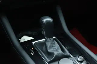 Mazda Mazda3 Axela 2020 2.0L X Tipo de honor de combustión por compresión interior foto 19 Mazda Mazda3 Axela 2020 2.0L X Tipo de honor de combustión por compresión interior foto 19