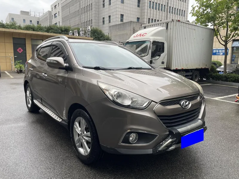 Hyundai ix35 2012 2.0L Automatic two-wheel drive elite version GLS exterior photo 3