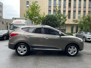Hyundai ix35 2012 2.0L Automatic two-wheel drive elite version GLS exterior photo 7