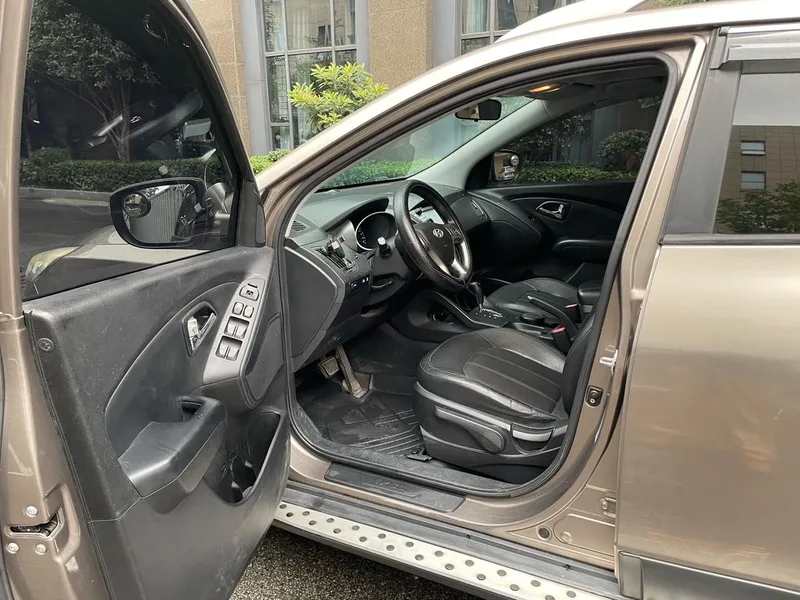 Hyundai ix35 2012 2.0L Automatic two-wheel drive elite version GLS interior photo 13