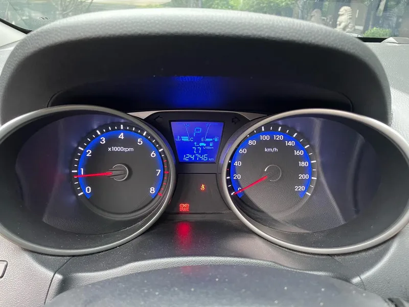 Hyundai ix35 2012 2.0L Automatic two-wheel drive elite version GLS interior photo 16