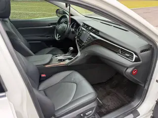 Toyota Camry 2018 2.5G Luxury Edition interior photo 10 Toyota Camry 2018 2.5G Luxury Edition interior photo 10