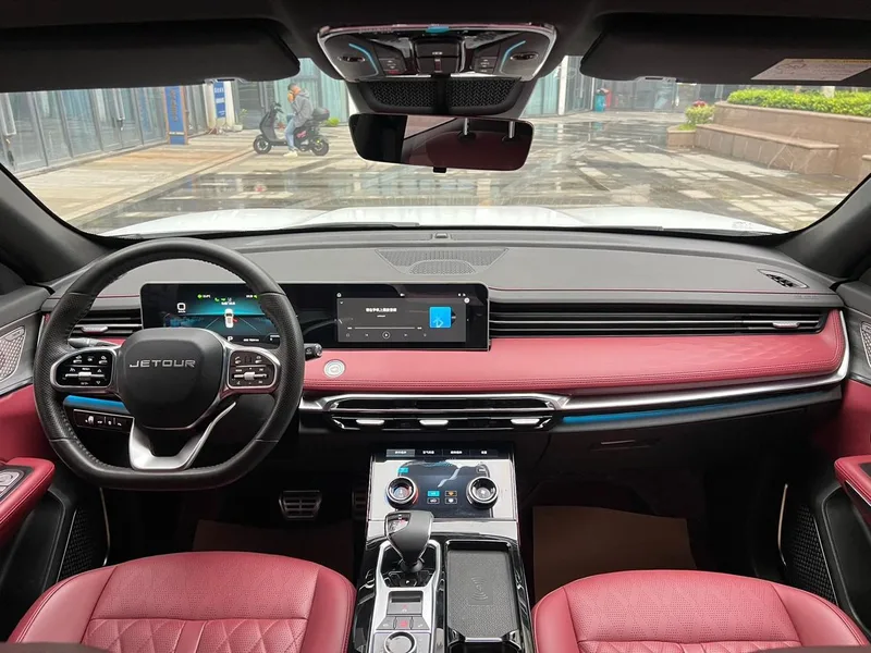 Jetour X70 PLUS 2023 1.6T DCT Strong person PRO+ 5 seat interior photo 6 Jetour X70 PLUS 2023 1.6T DCT Strong person PRO+ 5 seat interior photo 6