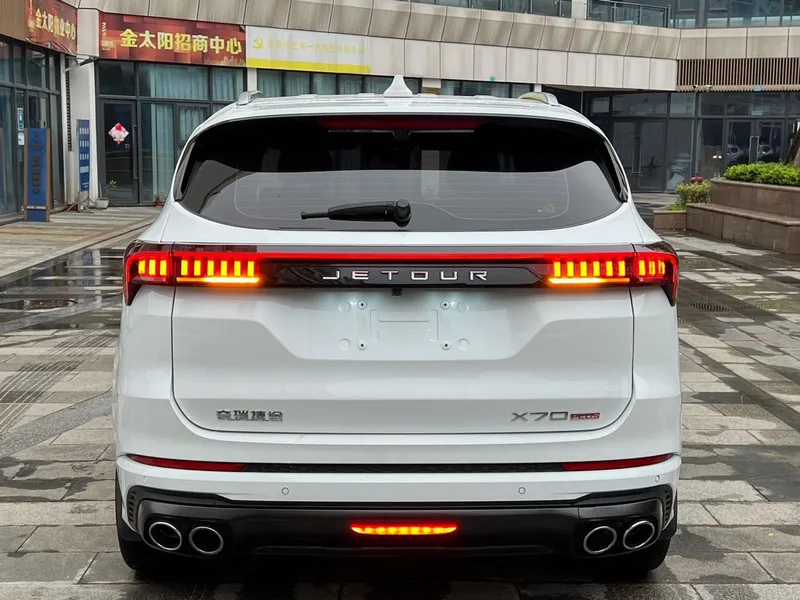 Jetour X70 PLUS 2023 1.6T DCT Strong person PRO+ 5 seat interior photo 8 Jetour X70 PLUS 2023 1.6T DCT Strong person PRO+ 5 seat interior photo 8