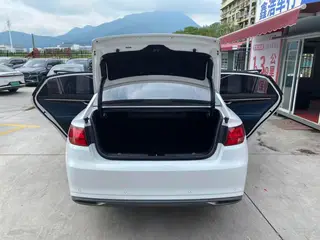 Geely Emgrand GL 2021 UP 1.4T CVT Collar type interior photo 8 Geely Emgrand GL 2021 UP 1.4T CVT Collar type interior photo 8