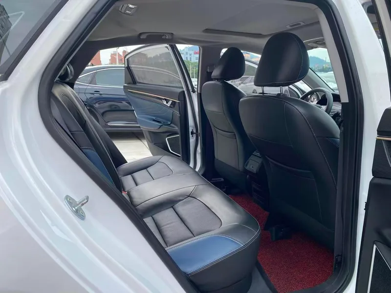 Geely Emgrand GL 2021 UP 1.4T CVT Collar type interior photo 12 Geely Emgrand GL 2021 UP 1.4T CVT Collar type interior photo 12
