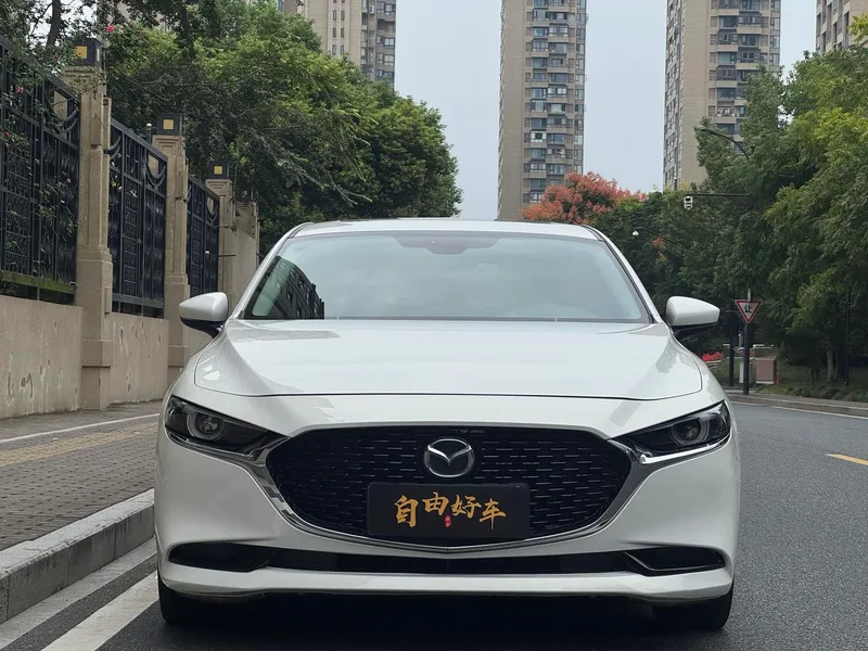 Mazda Mazda3 Axela 2022 2.0L Version élégante automatique extérieur photo 2