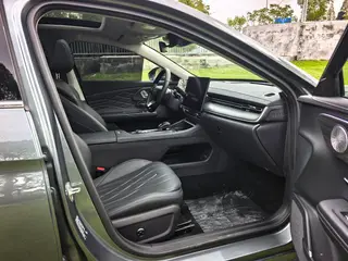 Chery Arrizo 8 PRO 2025 1.6T DCT Type de luxe+ intérieur photo 18 Chery Arrizo 8 PRO 2025 1.6T DCT Type de luxe+ intérieur photo 18