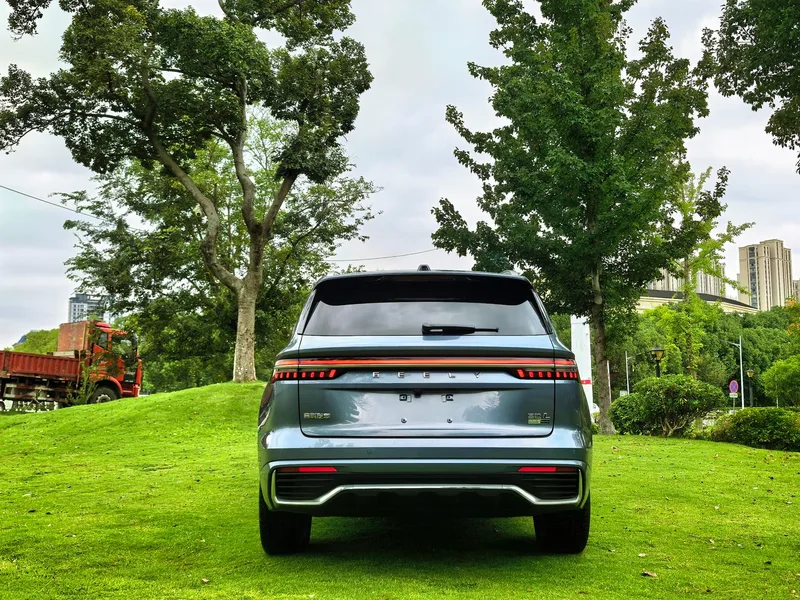Geely Monjaro 2026 2.0TD High-power automatic four-wheel drive oriental obsidian full moon version exterior photo 4 Geely Monjaro 2026 2.0TD High-power automatic four-wheel drive oriental obsidian full moon version exterior photo 4