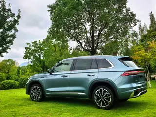 Geely Monjaro 2026 2.0TD High-power automatic four-wheel drive oriental obsidian full moon version exterior photo 6 Geely Monjaro 2026 2.0TD High-power automatic four-wheel drive oriental obsidian full moon version exterior photo 6
