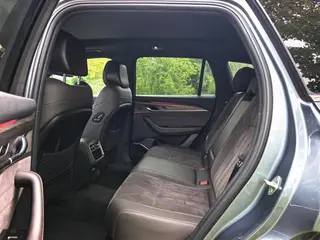 Geely Monjaro 2026 2.0TD High-power automatic four-wheel drive oriental obsidian full moon version interior photo 11 Geely Monjaro 2026 2.0TD High-power automatic four-wheel drive oriental obsidian full moon version interior photo 11