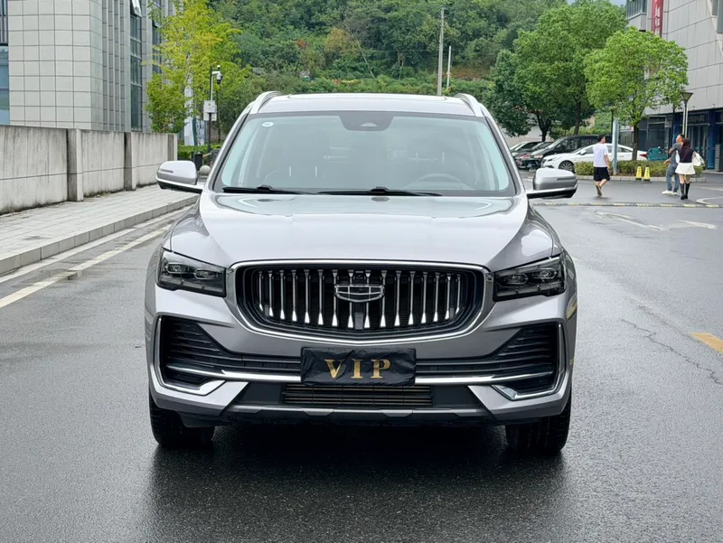 Geely Monjaro 2023 2.0TD Modelo insignia de tracción automática en dos ruedas de alta potencia exterior foto 2 Geely Monjaro 2023 2.0TD Modelo insignia de tracción automática en dos ruedas de alta potencia exterior foto 2