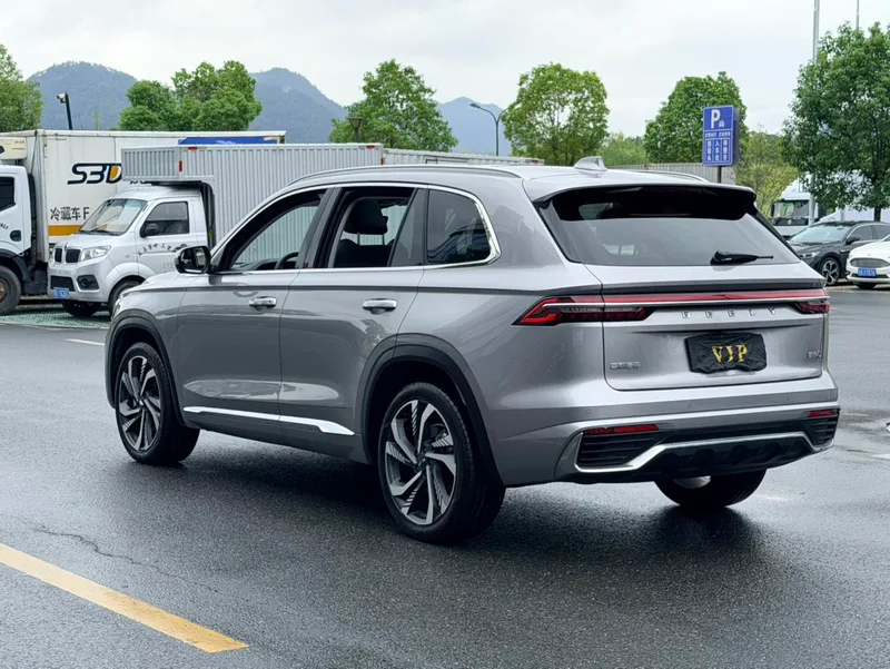 Geely Monjaro 2023 2.0TD Modelo insignia de tracción automática en dos ruedas de alta potencia exterior foto 6 Geely Monjaro 2023 2.0TD Modelo insignia de tracción automática en dos ruedas de alta potencia exterior foto 6