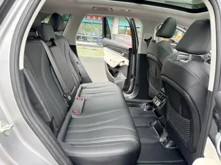 Geely Monjaro 2023 2.0TD Modelo insignia de tracción automática en dos ruedas de alta potencia interior foto 14 Geely Monjaro 2023 2.0TD Modelo insignia de tracción automática en dos ruedas de alta potencia interior foto 14