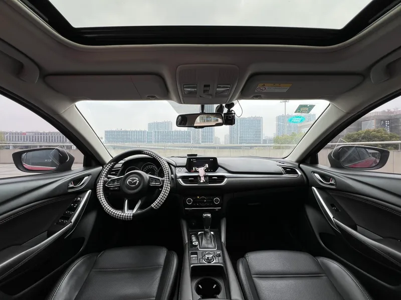 Mazda Atenza 2018 2.0L Edición Deluxe Blue Sky País V interior foto 16