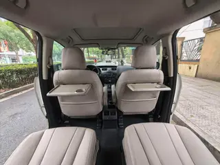 Mazda 5 2013 2.0L Automatic Luxury Model exterior photo 8 Mazda 5 2013 2.0L Automatic Luxury Model exterior photo 8