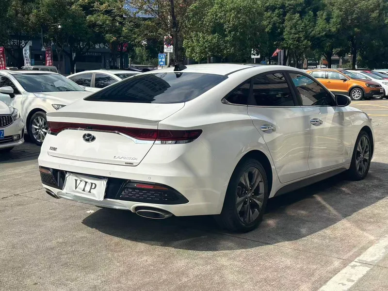 Hyundai Lafesta 2019 280TGDi Edición Smart Speed País VI exterior foto 5 Hyundai Lafesta 2019 280TGDi Edición Smart Speed País VI exterior foto 5