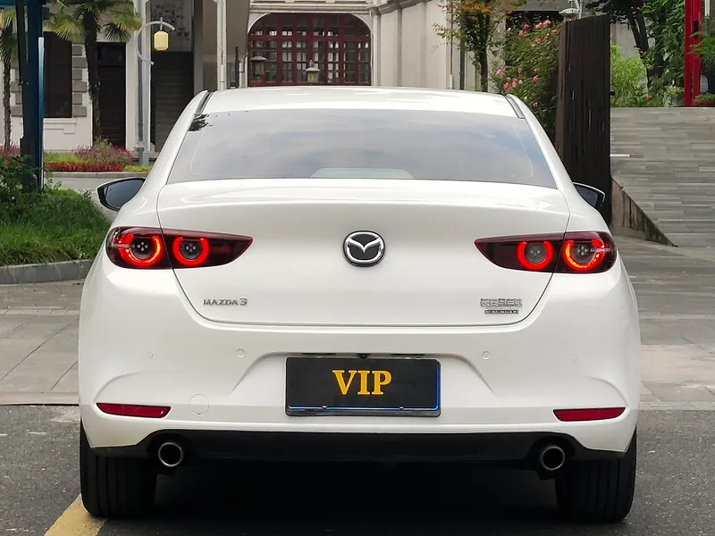 Mazda Mazda3 Axela 2021 2.0L Automatic quality elegant version exterior photo 4 Mazda Mazda3 Axela 2021 2.0L Automatic quality elegant version exterior photo 4