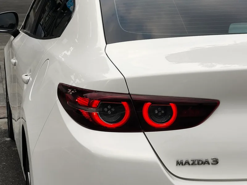 Mazda Mazda3 Axela 2021 2.0L Automatic quality elegant version interior photo 14 Mazda Mazda3 Axela 2021 2.0L Automatic quality elegant version interior photo 14
