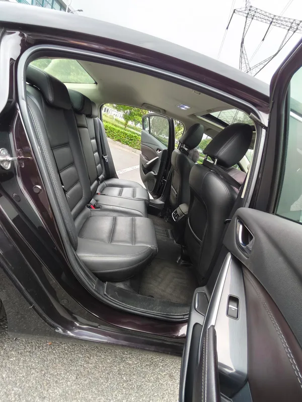 Mazda Atenza 2018 2.5L Blue Sky Sport Edition China V interior photo 11 Mazda Atenza 2018 2.5L Blue Sky Sport Edition China V interior photo 11