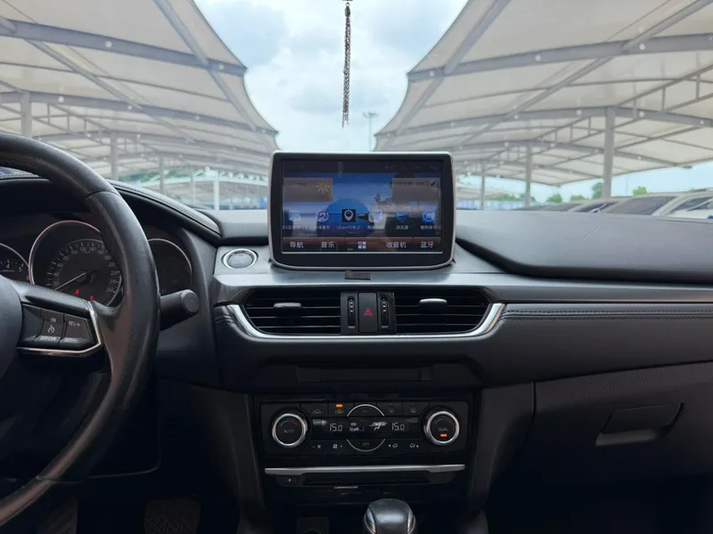 Mazda Atenza 2018 2.0L Blue Sky Fashion Edition China V exterior photo 8