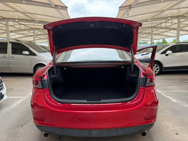 Mazda Atenza 2018 2.0L Blue Sky Fashion Edition China V interior photo 14