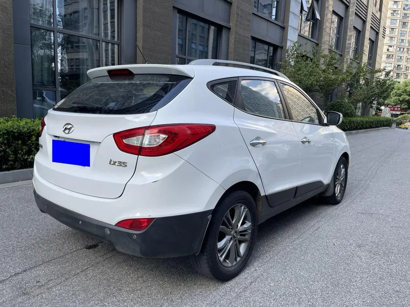 Hyundai ix35 2013 2.0L Tipo inteligente de tracción automática en dos ruedas GLS País IV exterior foto 4