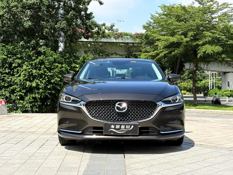 Mazda Atenza 2020 2.5L Edición Blue Sky Sports exterior foto 2 Mazda Atenza 2020 2.5L Edición Blue Sky Sports exterior foto 2