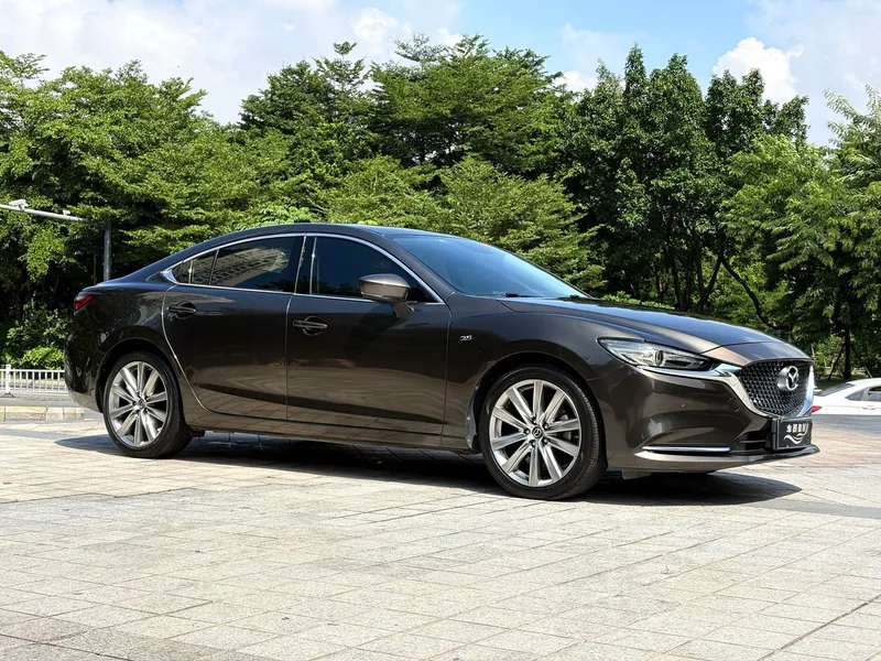 Mazda Atenza 2020 2.5L Edición Blue Sky Sports exterior foto 3 Mazda Atenza 2020 2.5L Edición Blue Sky Sports exterior foto 3