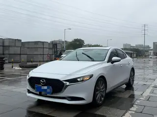 Mazda Mazda3 Axela 2021 2.0L Versión de calidad automática exterior foto 1 Mazda Mazda3 Axela 2021 2.0L Versión de calidad automática exterior foto 1