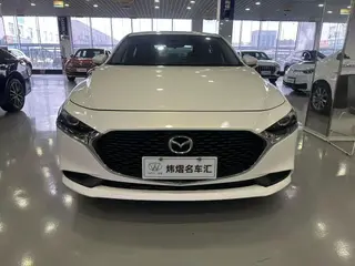 Mazda Mazda3 Axela 2020 1.5L Versión de calidad automática exterior foto 2 Mazda Mazda3 Axela 2020 1.5L Versión de calidad automática exterior foto 2