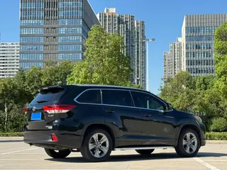 Toyota Highlander 2018 2.0T Four-wheel drive deluxe edition 7 seat Country VI exterior photo 5 Toyota Highlander 2018 2.0T Four-wheel drive deluxe edition 7 seat Country VI exterior photo 5