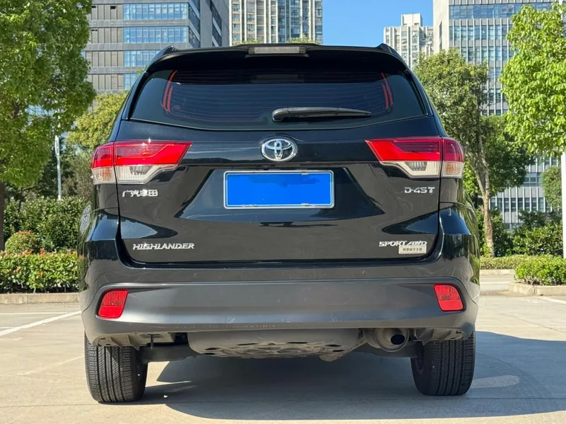 Toyota Highlander 2018 2.0T Four-wheel drive deluxe edition 7 seat Country VI exterior photo 6 Toyota Highlander 2018 2.0T Four-wheel drive deluxe edition 7 seat Country VI exterior photo 6