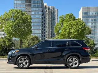 Toyota Highlander 2018 2.0T Four-wheel drive deluxe edition 7 seat Country VI exterior photo 8 Toyota Highlander 2018 2.0T Four-wheel drive deluxe edition 7 seat Country VI exterior photo 8