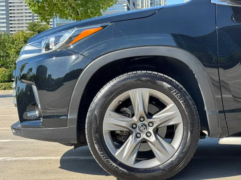 Toyota Highlander 2018 2.0T Four-wheel drive deluxe edition 7 seat Country VI exterior photo 9 Toyota Highlander 2018 2.0T Four-wheel drive deluxe edition 7 seat Country VI exterior photo 9