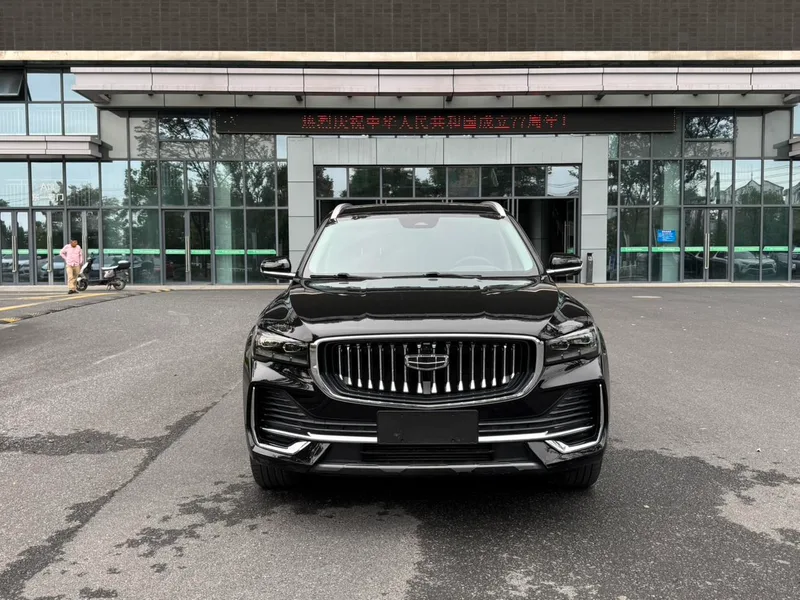 Geely Monjaro 2023 2.0TD High-power automatic two-drive flagship type exterior photo 2 Geely Monjaro 2023 2.0TD High-power automatic two-drive flagship type exterior photo 2