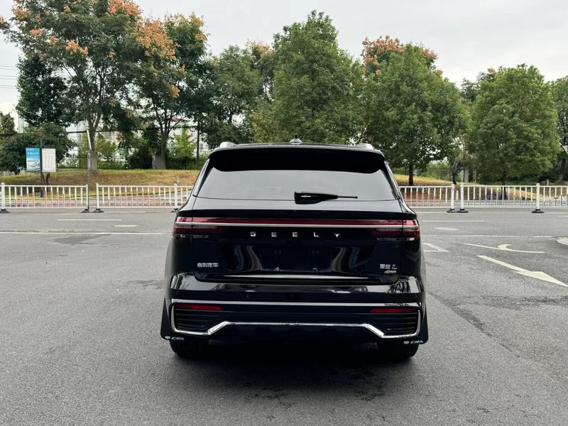 Geely Monjaro 2023 2.0TD High-power automatic two-drive flagship type exterior photo 6 Geely Monjaro 2023 2.0TD High-power automatic two-drive flagship type exterior photo 6