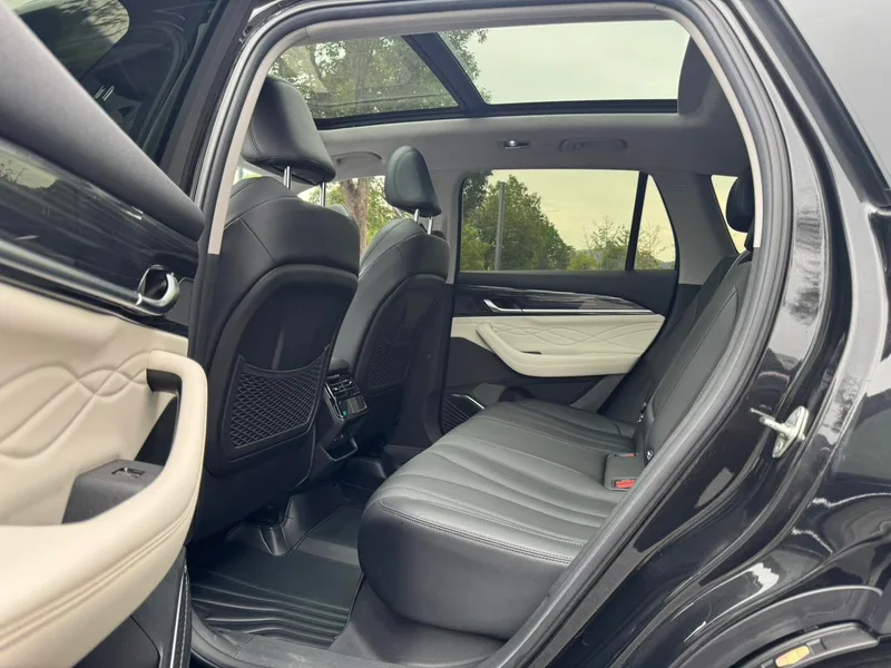 Geely Monjaro 2023 2.0TD High-power automatic two-drive flagship type interior photo 11 Geely Monjaro 2023 2.0TD High-power automatic two-drive flagship type interior photo 11