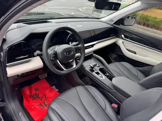 Geely Monjaro 2023 2.0TD High-power automatic two-drive flagship type interior photo 13 Geely Monjaro 2023 2.0TD High-power automatic two-drive flagship type interior photo 13