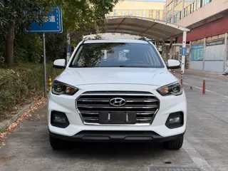 Hyundai ix35 2019 2.0L Automatique à deux roues motrices Version de plaisir État VI extérieur photo 2 Hyundai ix35 2019 2.0L Automatique à deux roues motrices Version de plaisir État VI extérieur photo 2
