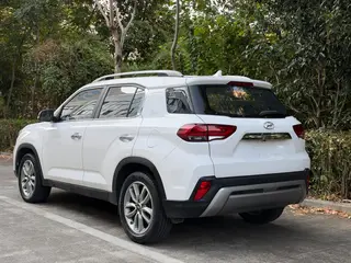 Hyundai ix35 2019 2.0L Automatique à deux roues motrices Version de plaisir État VI extérieur photo 4 Hyundai ix35 2019 2.0L Automatique à deux roues motrices Version de plaisir État VI extérieur photo 4