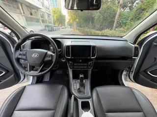 Hyundai ix35 2019 2.0L Automatique à deux roues motrices Version de plaisir État VI intérieur photo 13 Hyundai ix35 2019 2.0L Automatique à deux roues motrices Version de plaisir État VI intérieur photo 13
