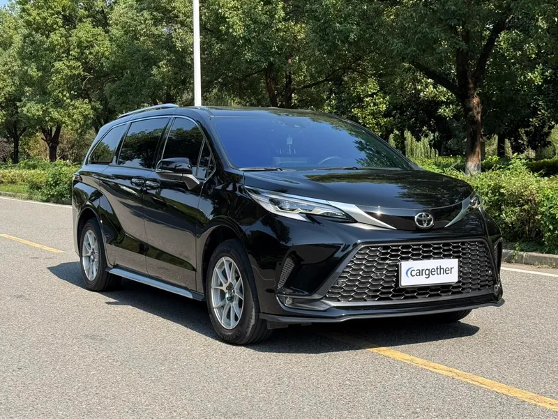 Toyota Granvia 2024 Intelligent electric hybrid double engine 2.5L Two-wheel drive luxury edition exterior photo 3 Toyota Granvia 2024 Intelligent electric hybrid double engine 2.5L Two-wheel drive luxury edition exterior photo 3