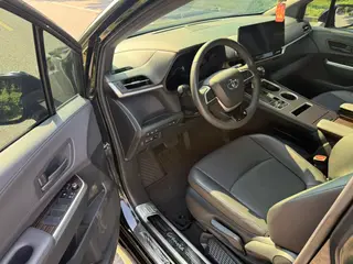 Toyota Granvia 2024 Intelligent electric hybrid double engine 2.5L Two-wheel drive luxury edition interior photo 10 Toyota Granvia 2024 Intelligent electric hybrid double engine 2.5L Two-wheel drive luxury edition interior photo 10