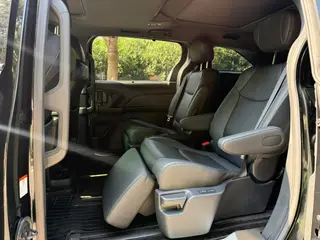Toyota Granvia 2024 Intelligent electric hybrid double engine 2.5L Two-wheel drive luxury edition interior photo 11 Toyota Granvia 2024 Intelligent electric hybrid double engine 2.5L Two-wheel drive luxury edition interior photo 11